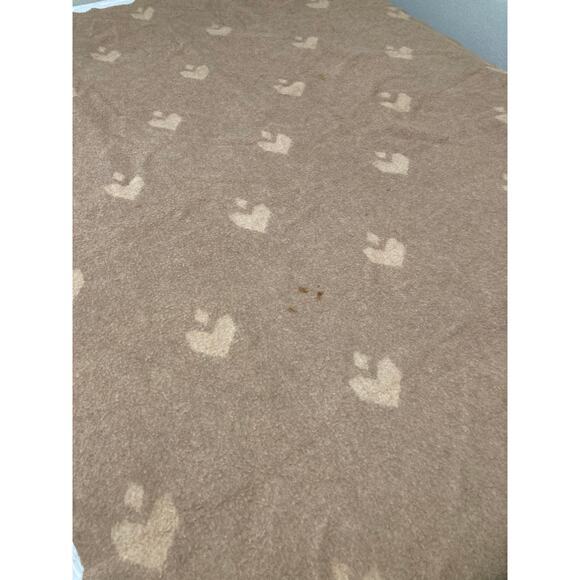 Vintage Heart Pattern Fleece Throw Blanket 80 x 58” Beige - Picture 8 of 9